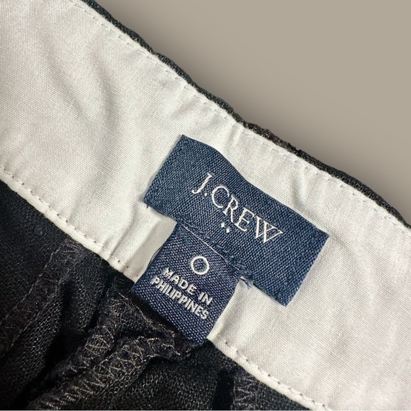 J. Crew ‘4” Linen-Cotton Scalloped Hem Short’ in Black Size 0 - Picture 8 of 16